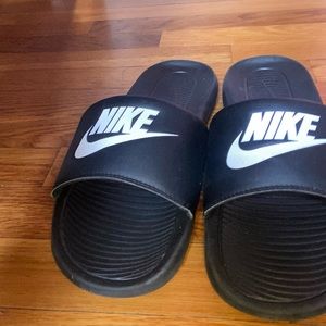Nike slides